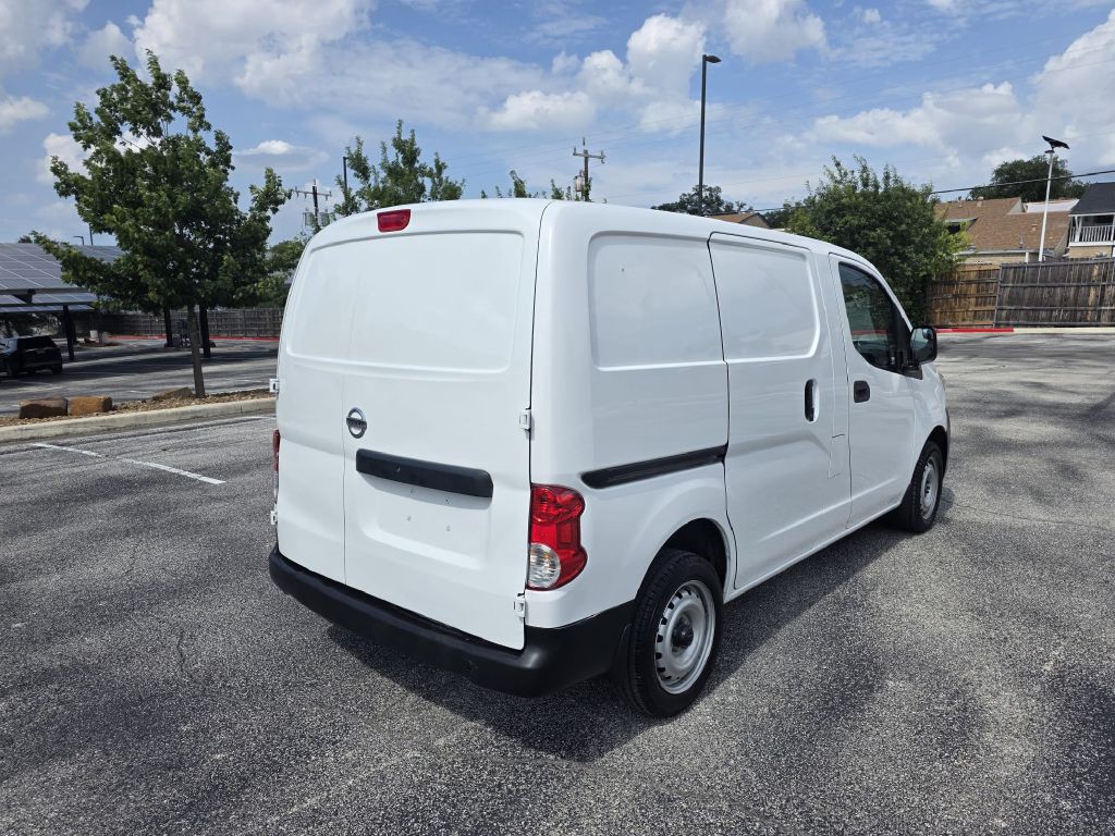 2015 Nissan NV200 Image 7