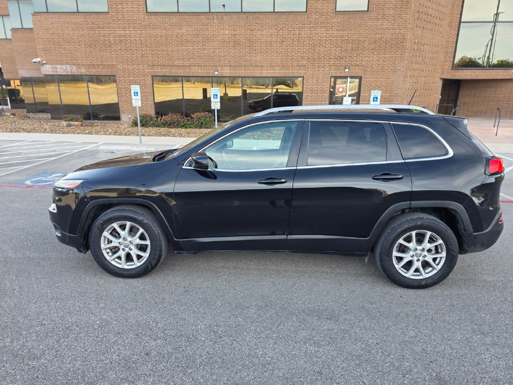 2018 Jeep Cherokee Image 3