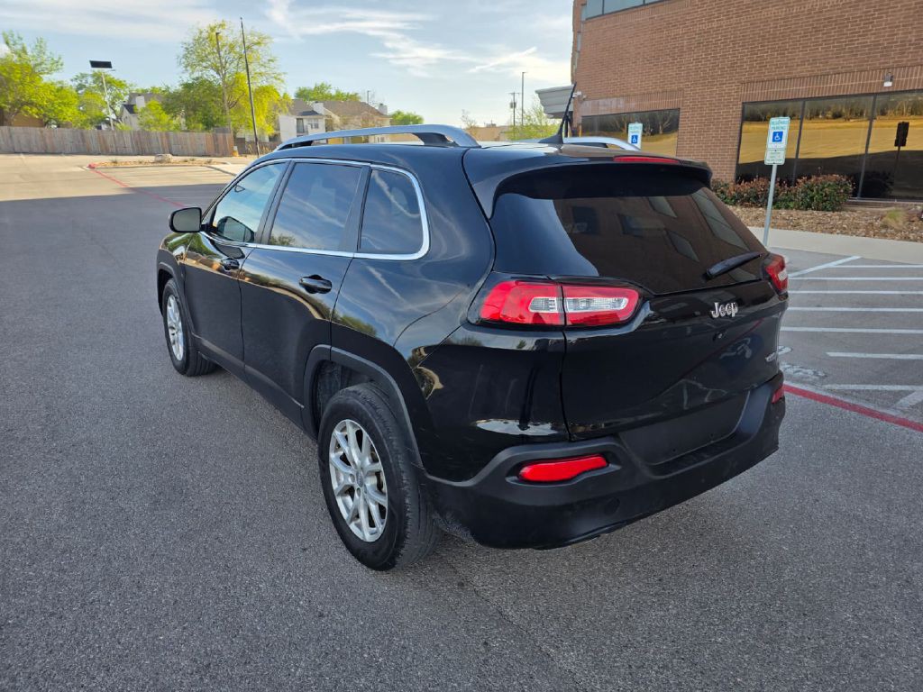 2018 Jeep Cherokee Image 4