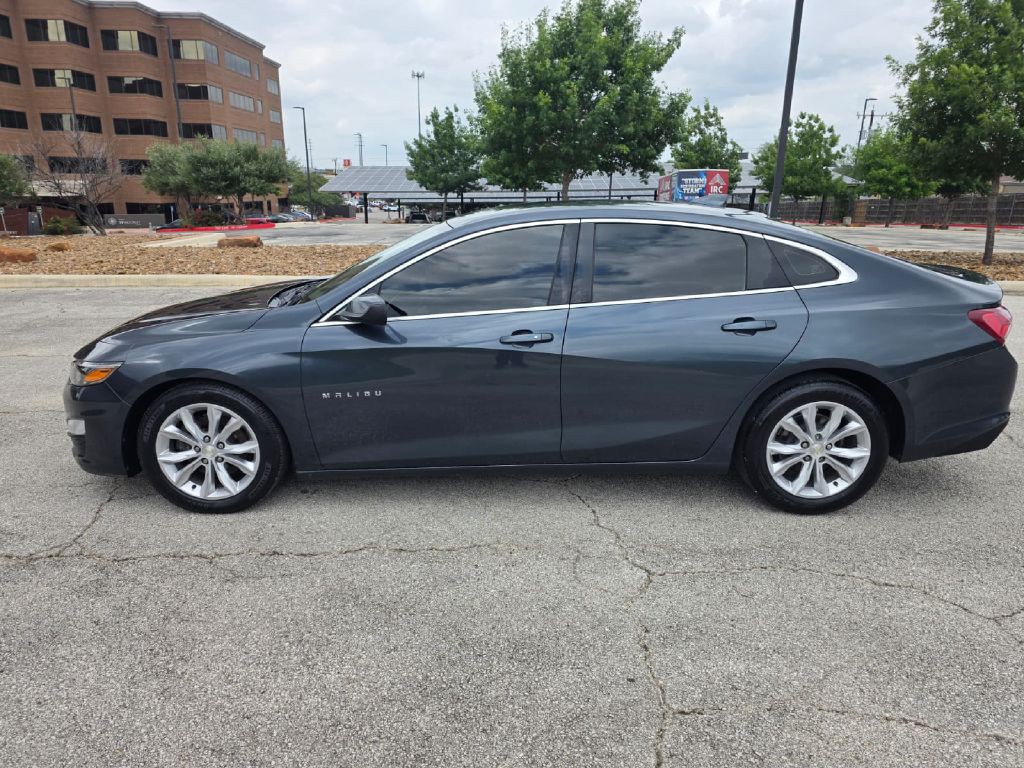 2020 Chevrolet Malibu Image 3