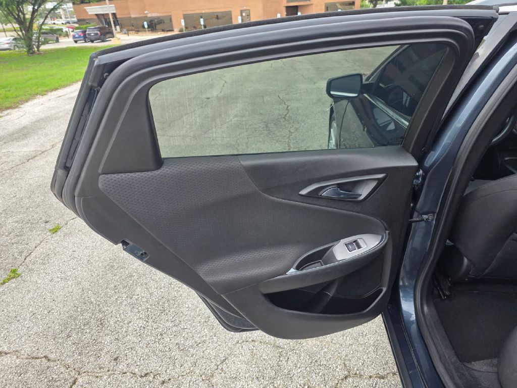 2020 Chevrolet Malibu Image 12
