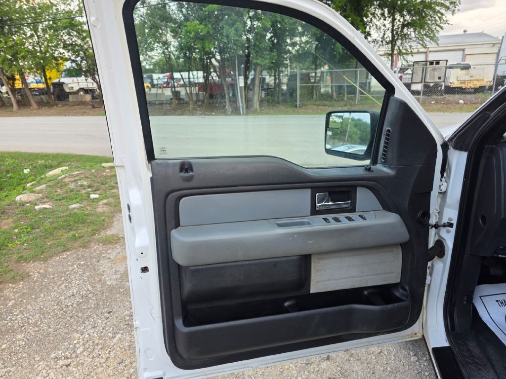 2014 Ford F-150 Image 9