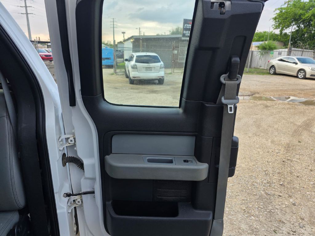 2014 Ford F-150 Image 11