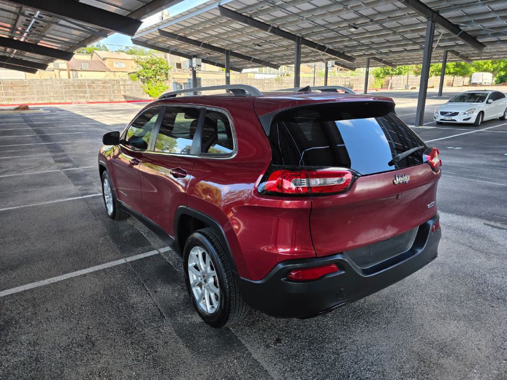 2017 Jeep Cherokee Image 4