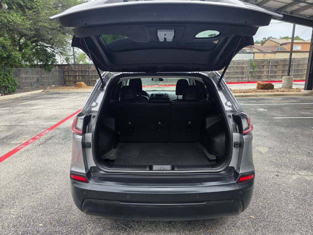 2019 Jeep Cherokee Image 6