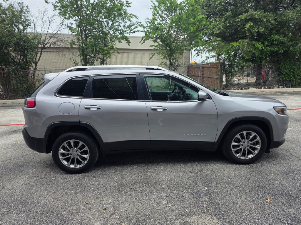 2019 Jeep Cherokee Image 8