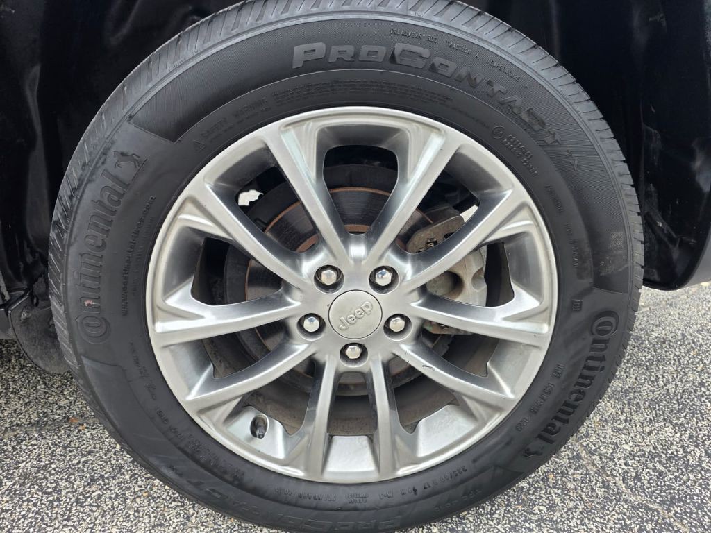 2019 Jeep Cherokee Image 17