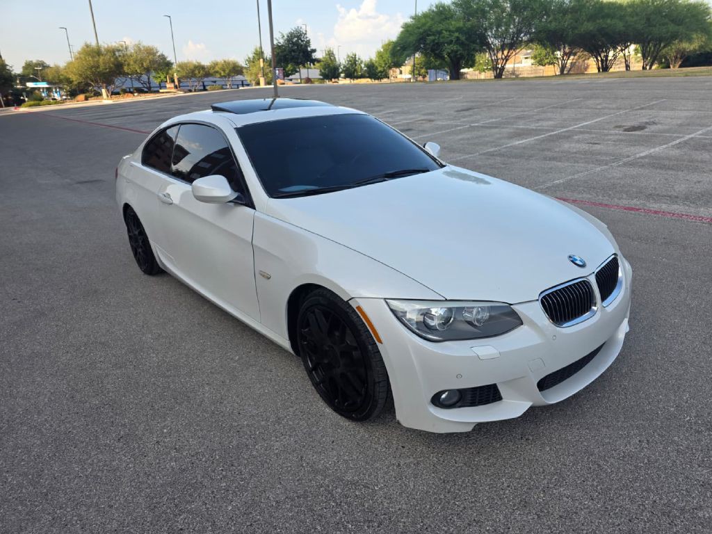 2013 BMW 3 Series Image 9