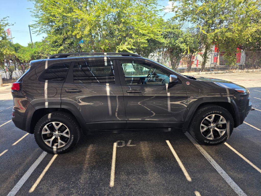2015 Jeep Cherokee Image 8
