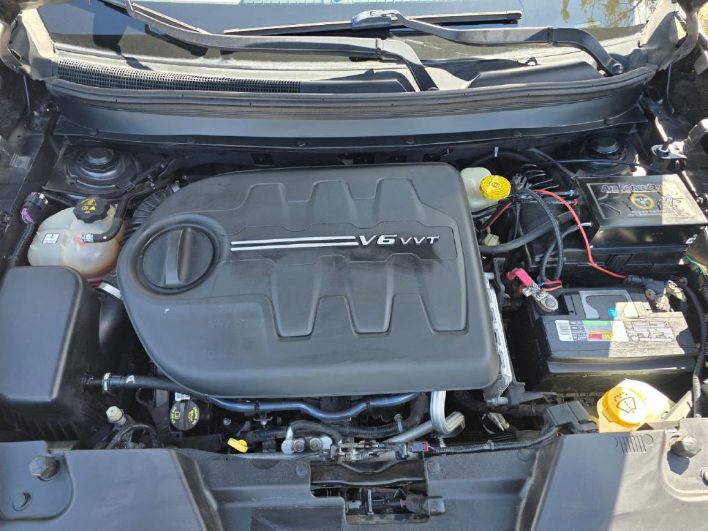2015 Jeep Cherokee Image 17