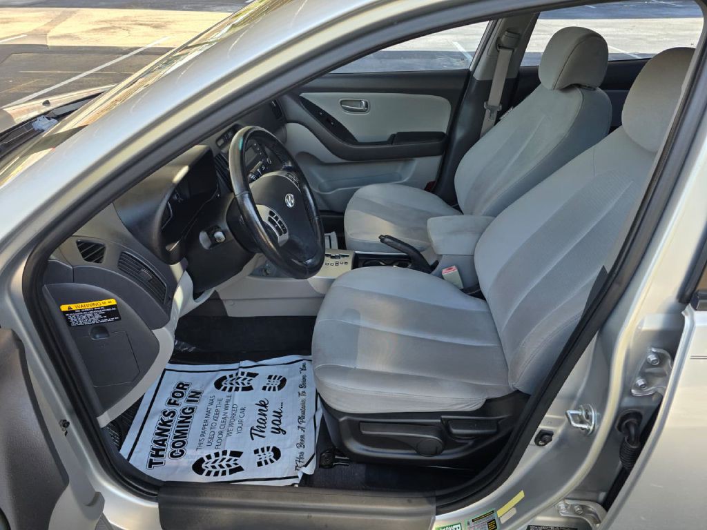 2009 Hyundai Elantra Image 11