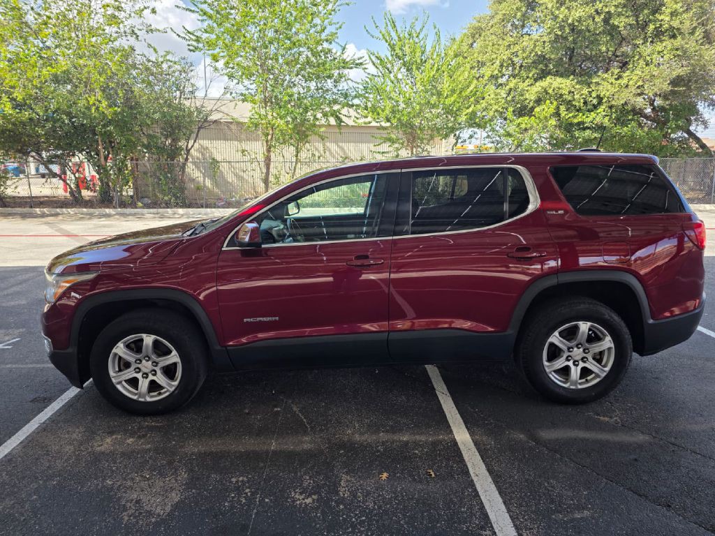 2017 GMC Acadia Image 3