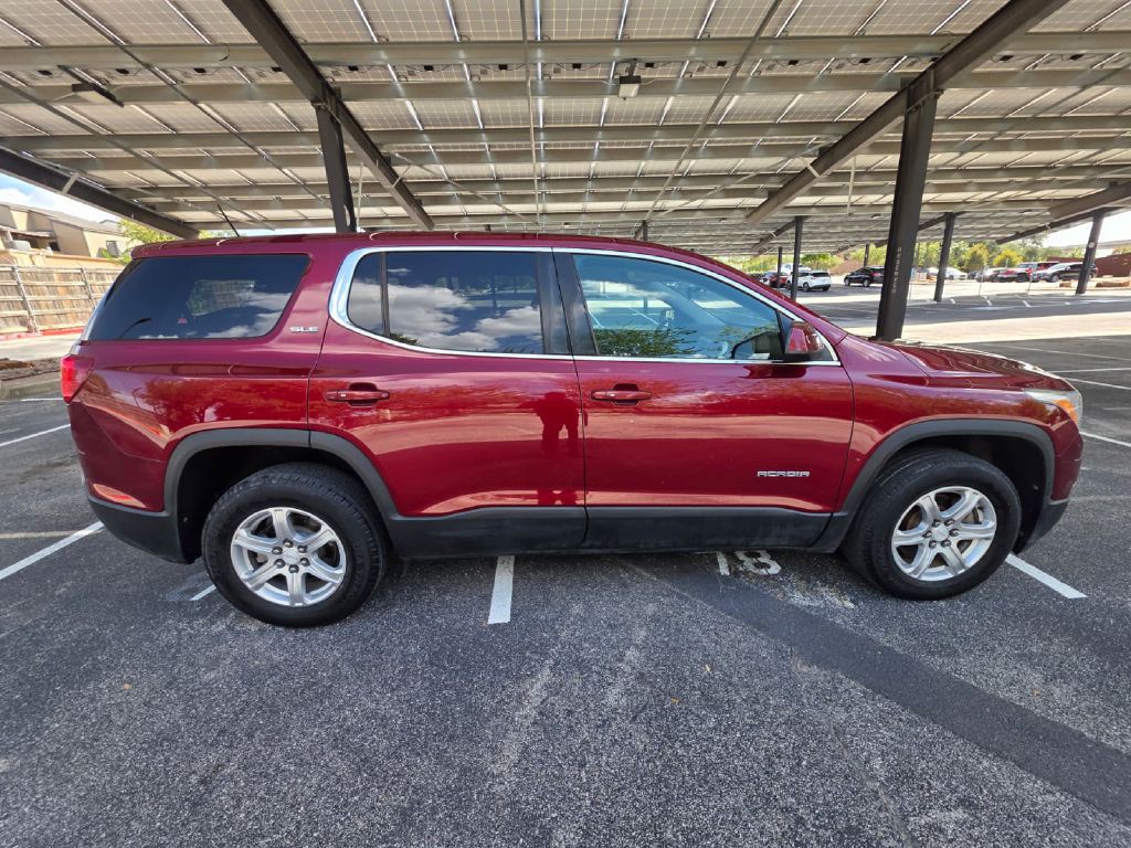 2017 GMC Acadia Image 8