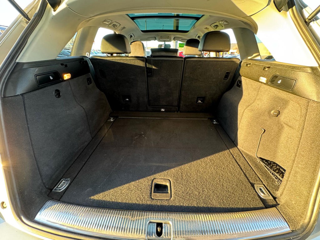 2015 Audi Q5 Image 48