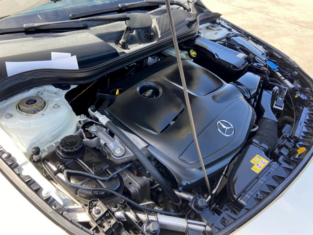 2016 Mercedes-Benz CLA-Class Image 36