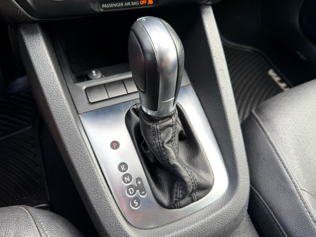 2012 Volkswagen Jetta Image 26