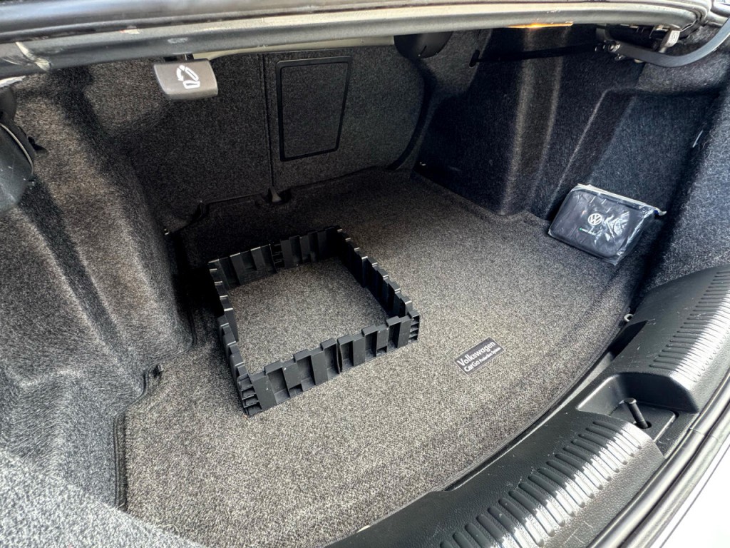 2012 Volkswagen Jetta Image 43