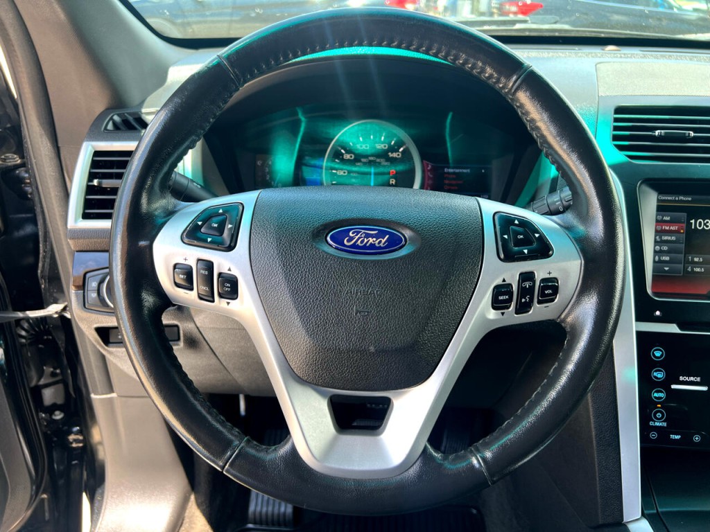 2013 Ford Explorer Image 13