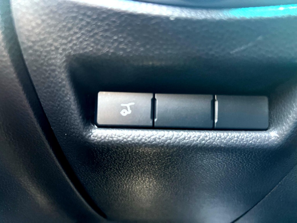 2013 Ford Explorer Image 29