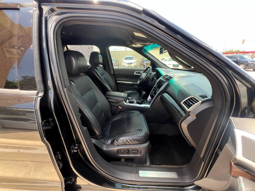 2013 Ford Explorer Image 34