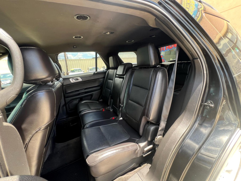 2013 Ford Explorer Image 38
