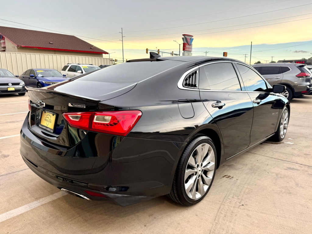 2017 Chevrolet Malibu Image 4