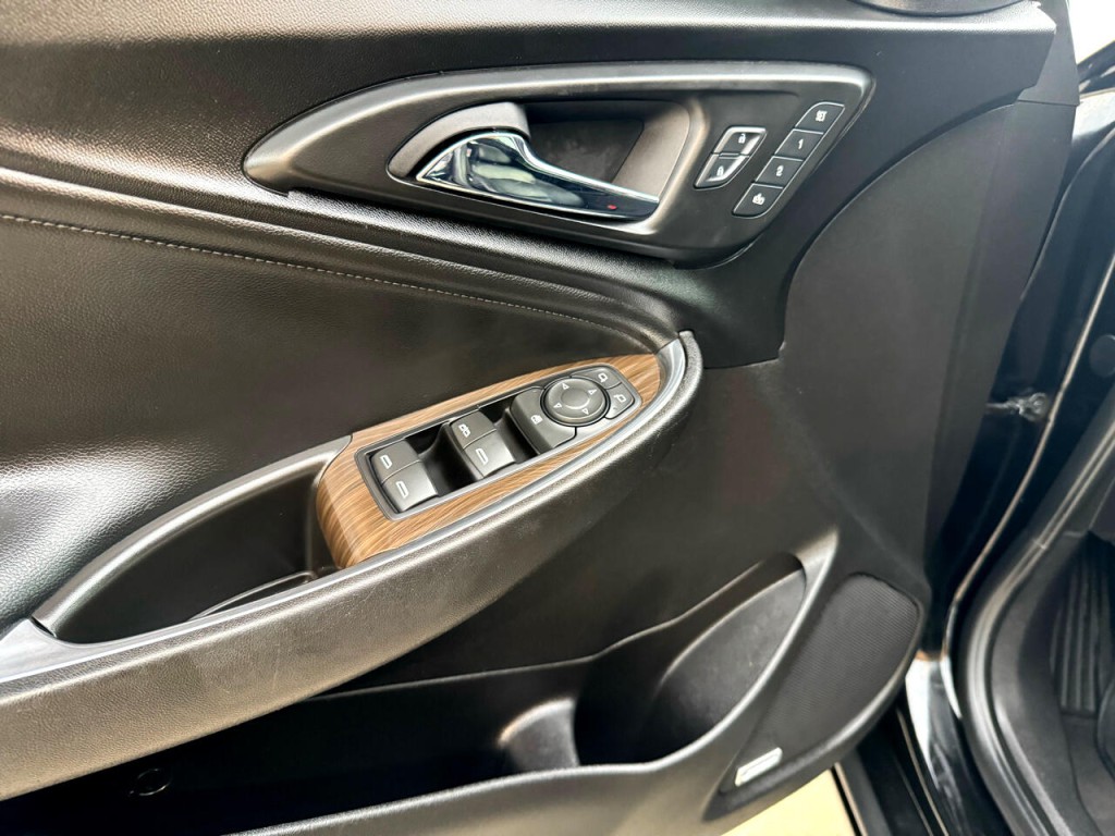 2017 Chevrolet Malibu Image 15