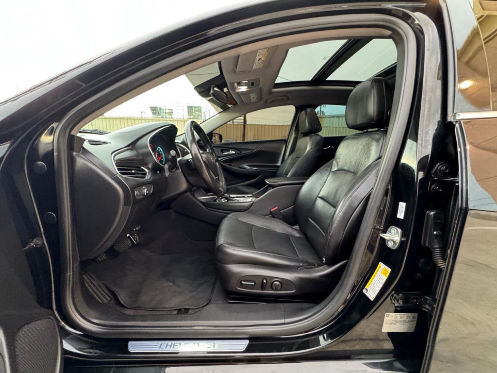 2017 Chevrolet Malibu Image 17
