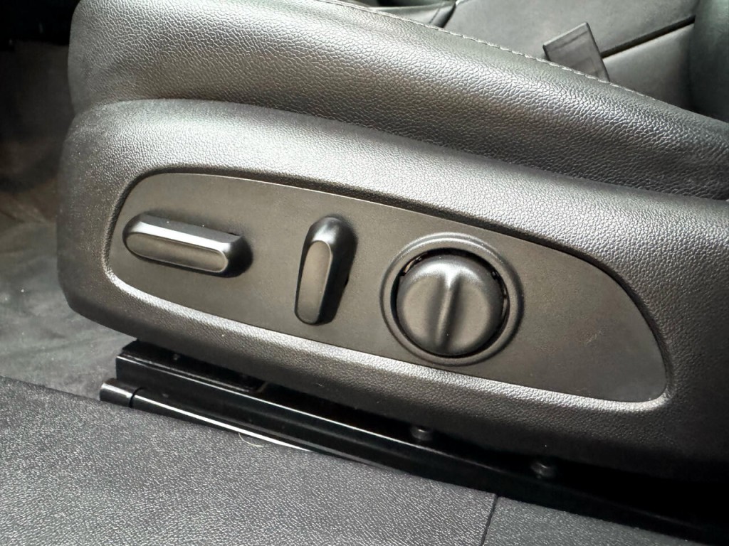 2017 Chevrolet Malibu Image 20