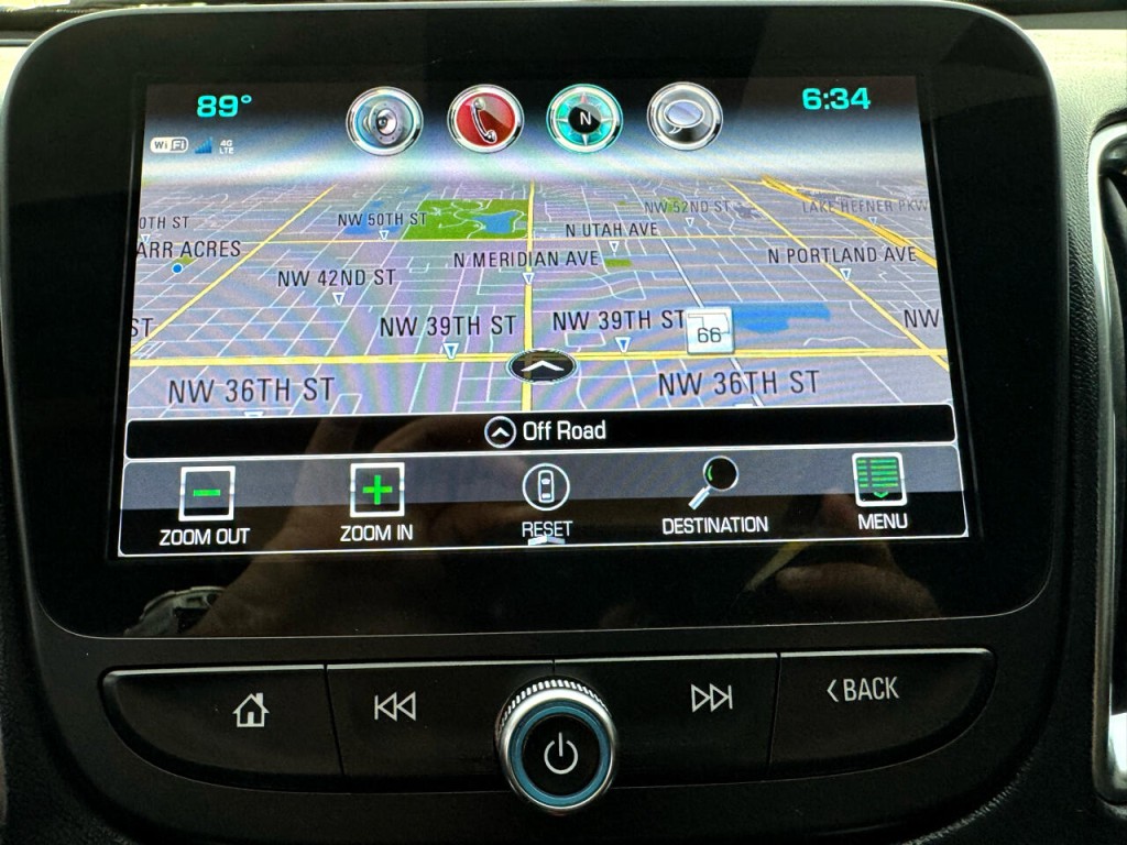 2017 Chevrolet Malibu Image 30