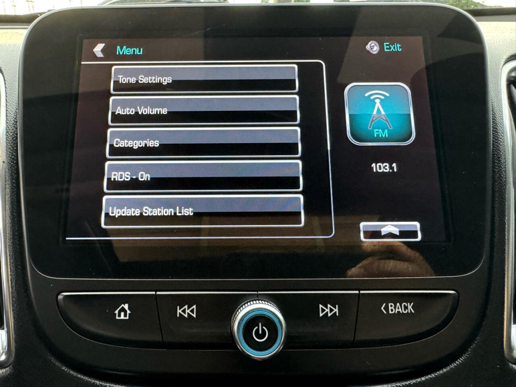 2017 Chevrolet Malibu Image 33