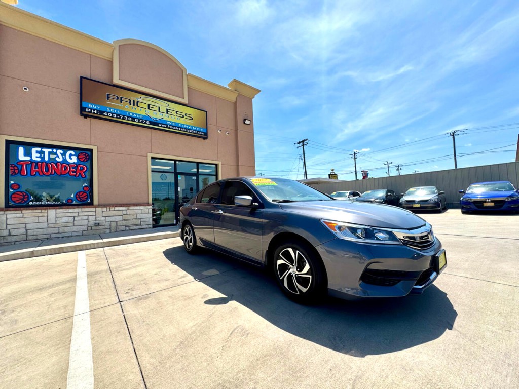 2017 Honda Accord Image 2