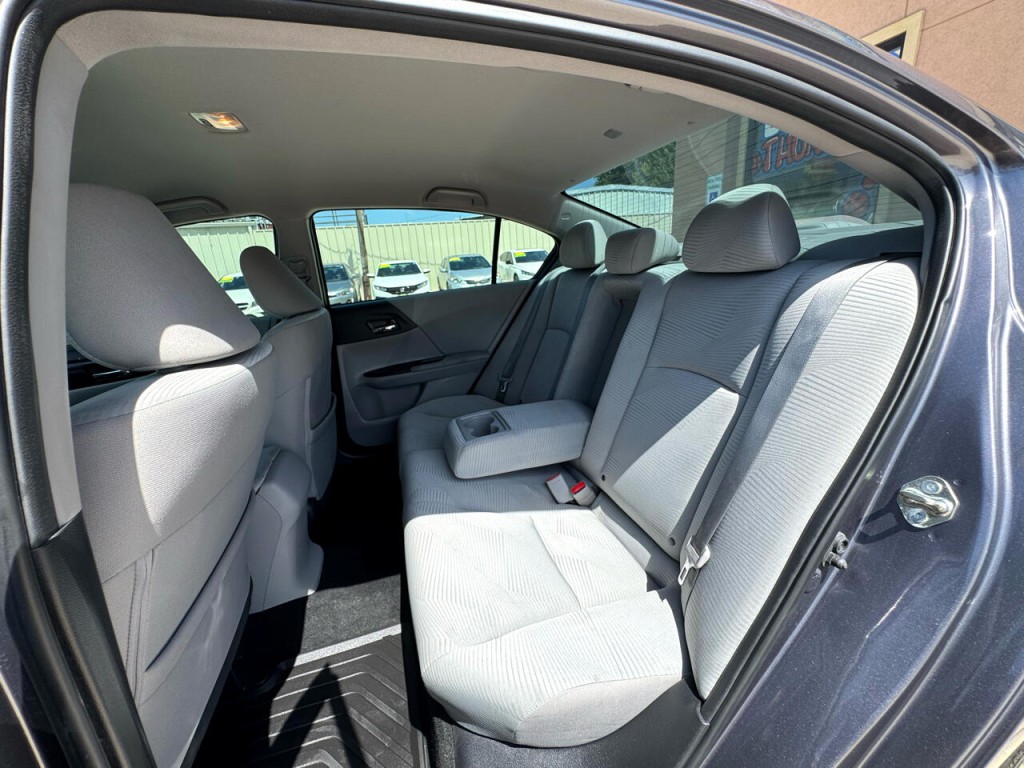 2017 Honda Accord Image 43