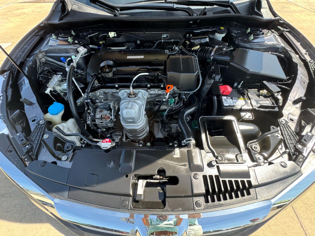 2017 Honda Accord Image 55