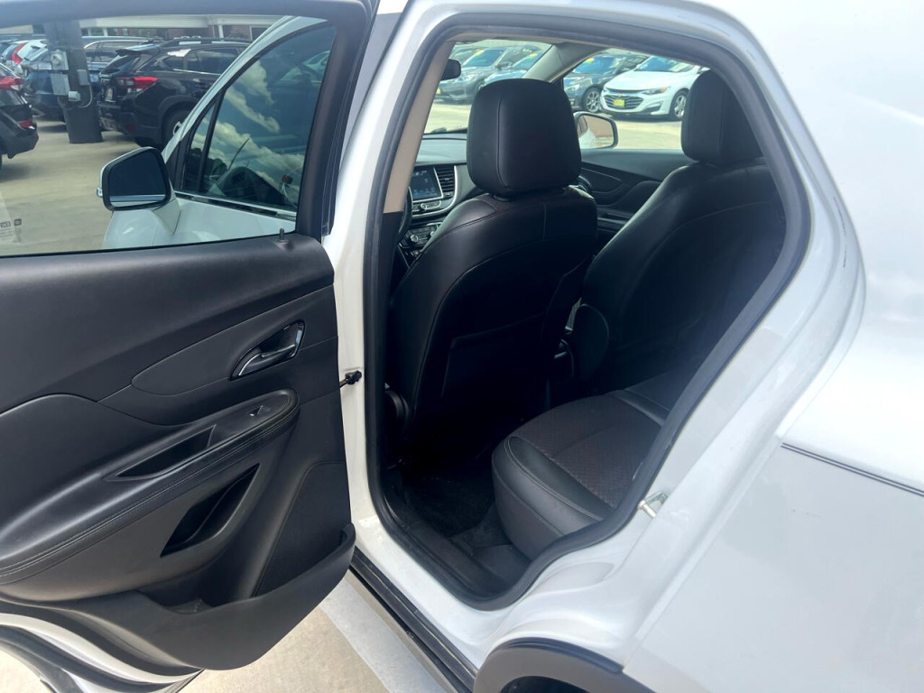 2019 Buick Enclave Image 34