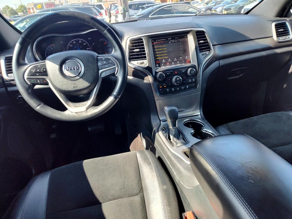 2018 Jeep Grand Cherokee Image 30