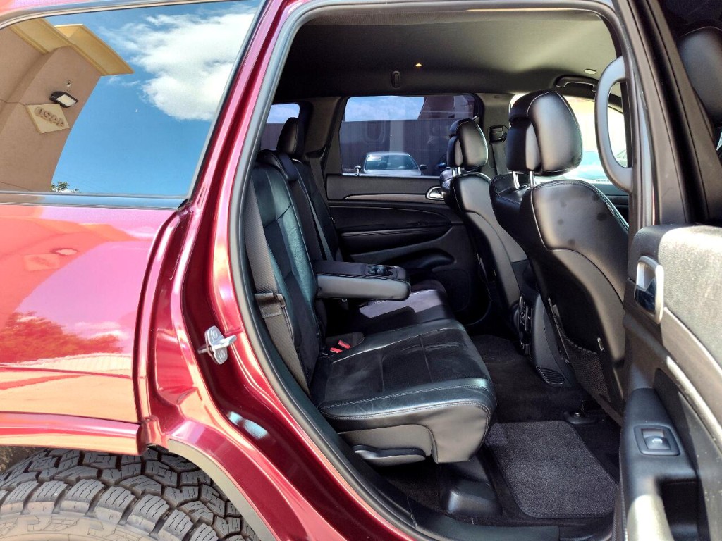 2018 Jeep Grand Cherokee Image 35
