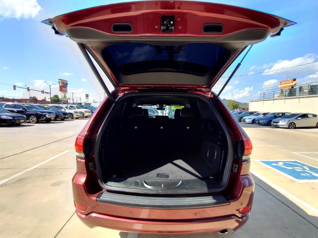 2018 Jeep Grand Cherokee Image 40