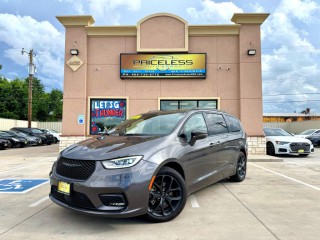 Image for 2022 Chrysler Pacifica Limited S ID: 6638707