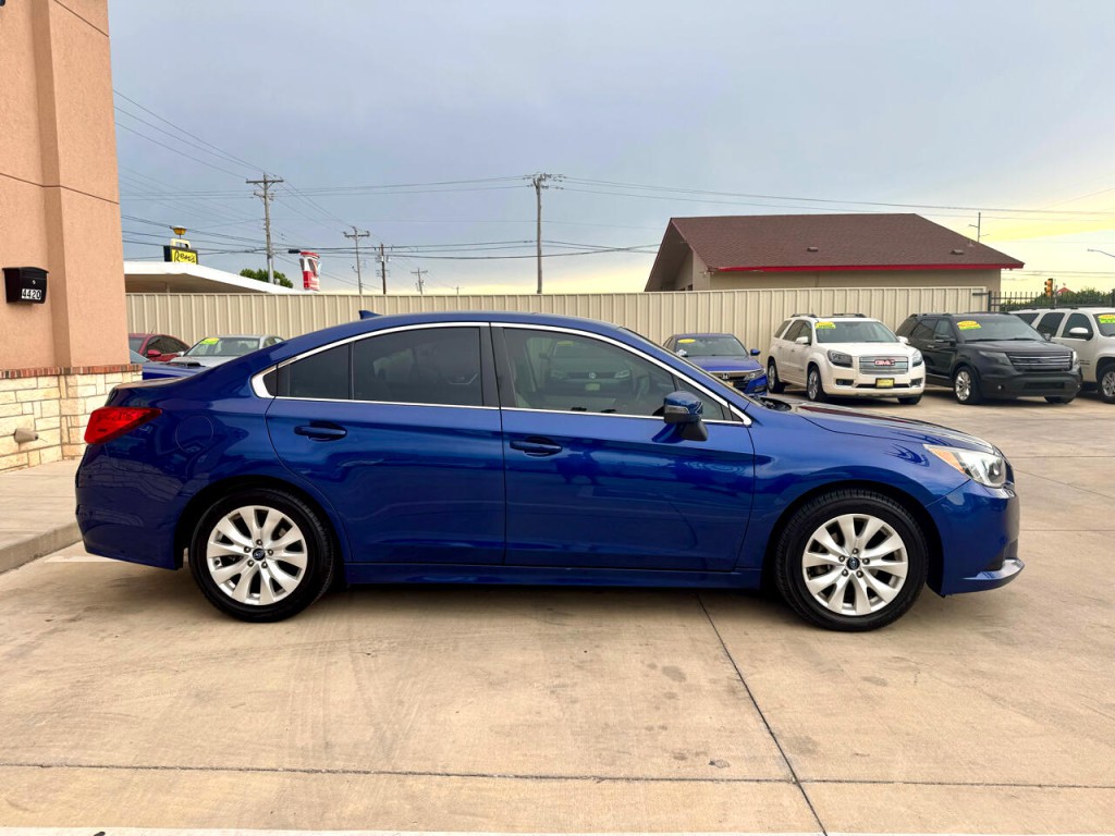 2016 Subaru Legacy Image 3