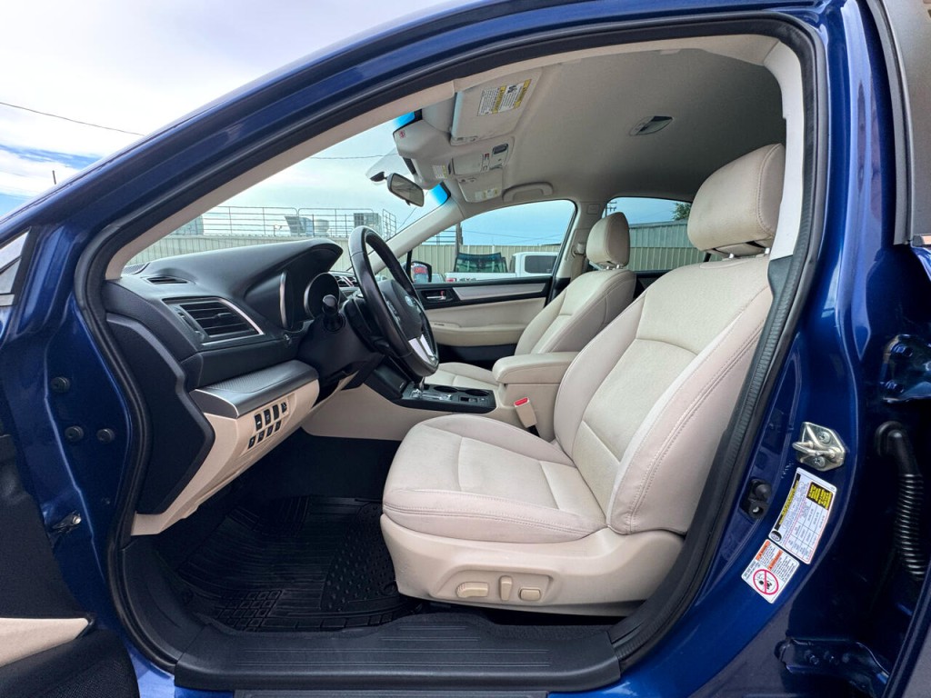 2016 Subaru Legacy Image 15