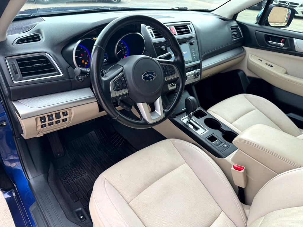 2016 Subaru Legacy Image 16