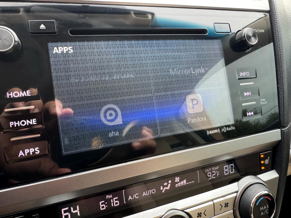 2016 Subaru Legacy Image 28