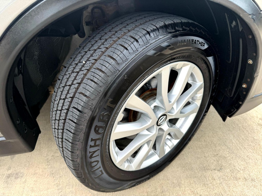 2017 Nissan Rogue Image 49