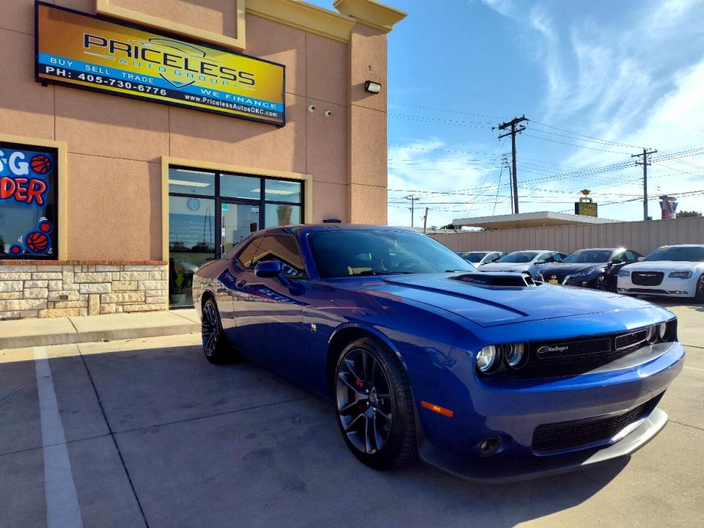 2021 Dodge Challenger Image 3