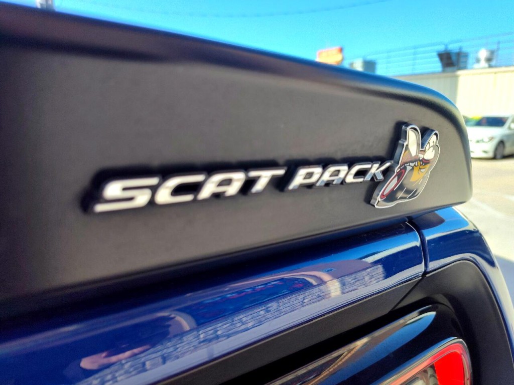2021 Dodge Challenger Image 14