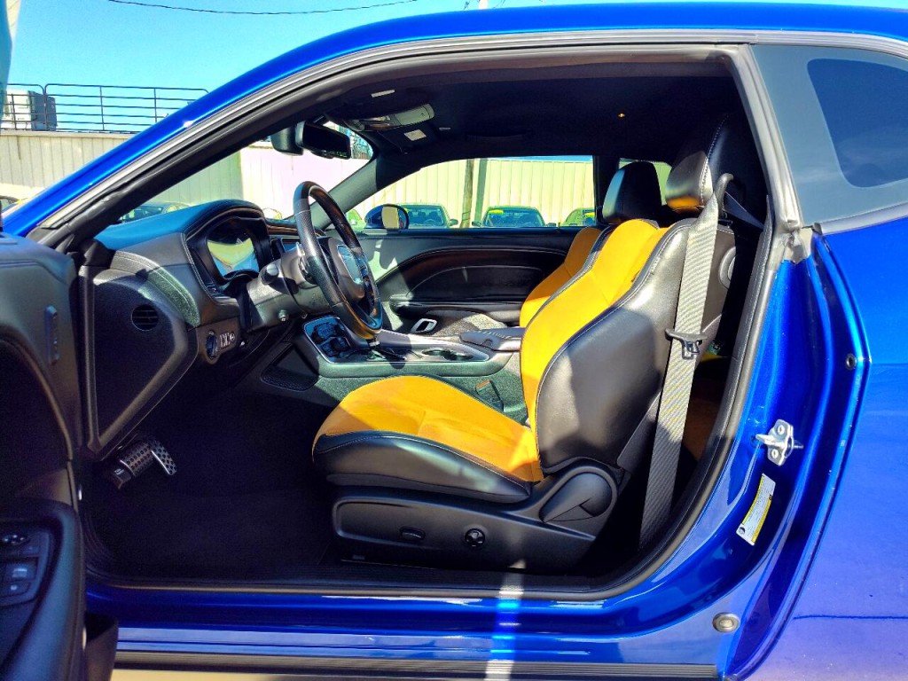 2021 Dodge Challenger Image 15