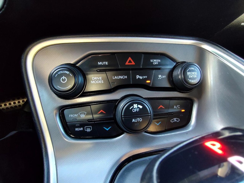 2021 Dodge Challenger Image 30