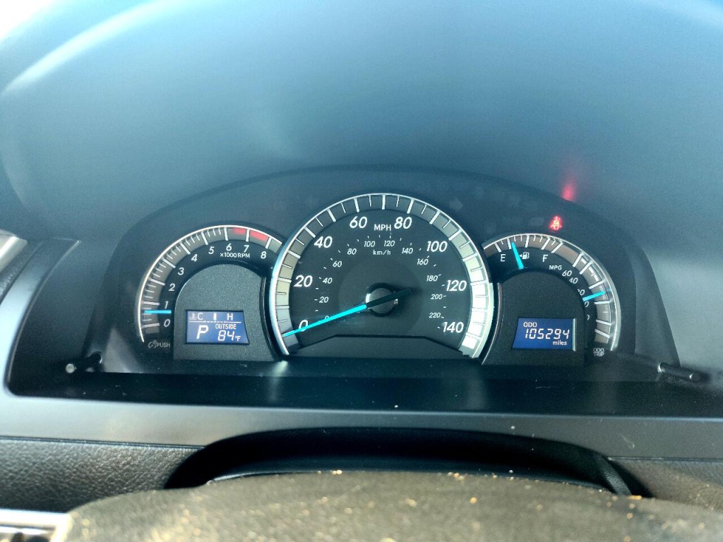 2012 Toyota Camry Image 18