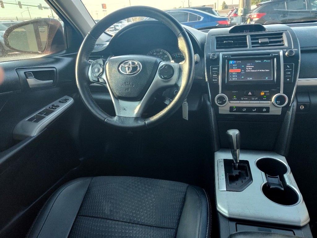 2012 Toyota Camry Image 27
